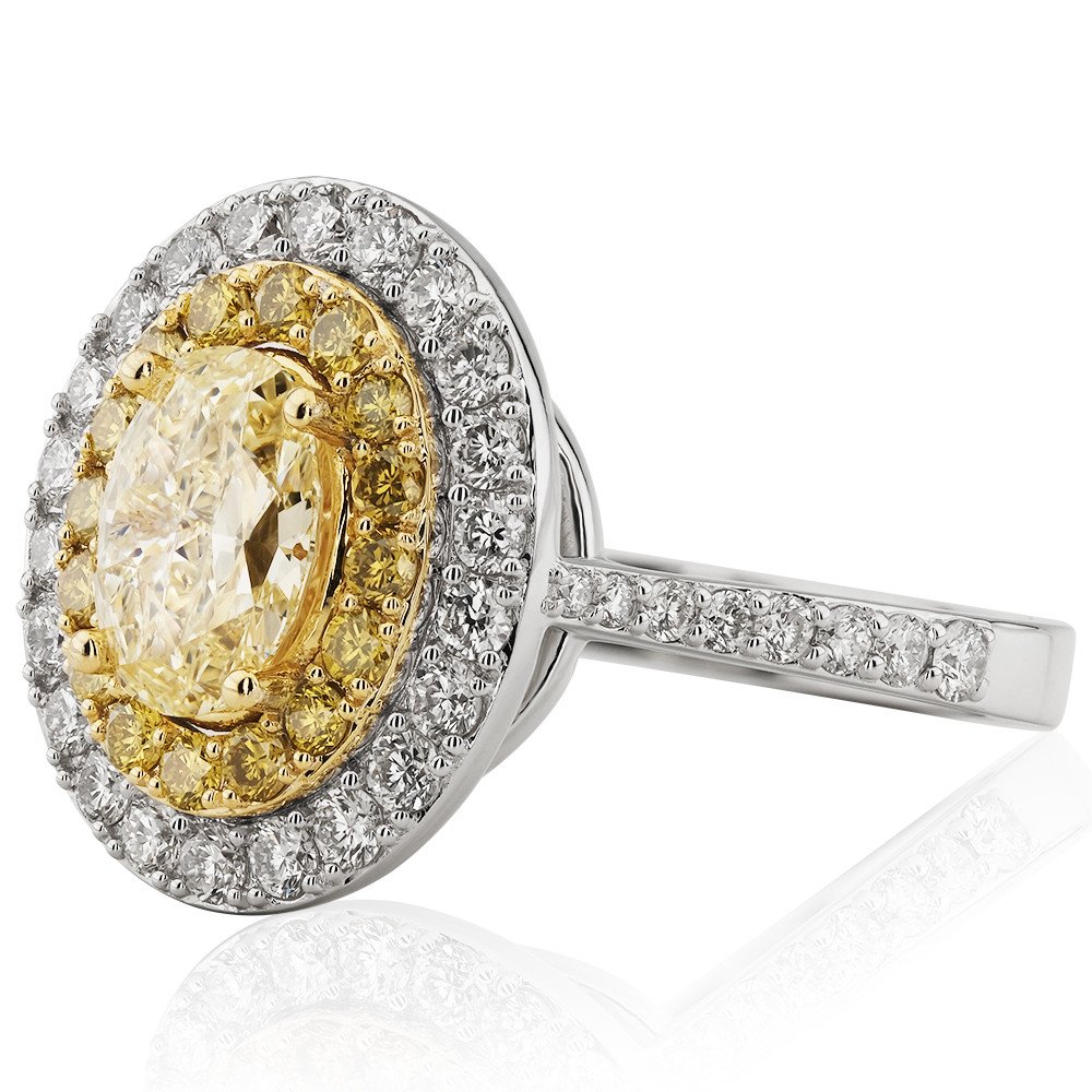 YPV0061-0002_3 2,51 Carat Diamond Fancy Ring - Image 3