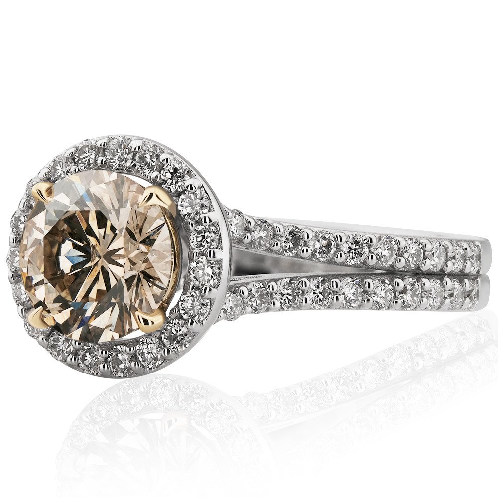 YPV0082-0001_3 1,99 Carat Diamond Fancy Ring - Image 3