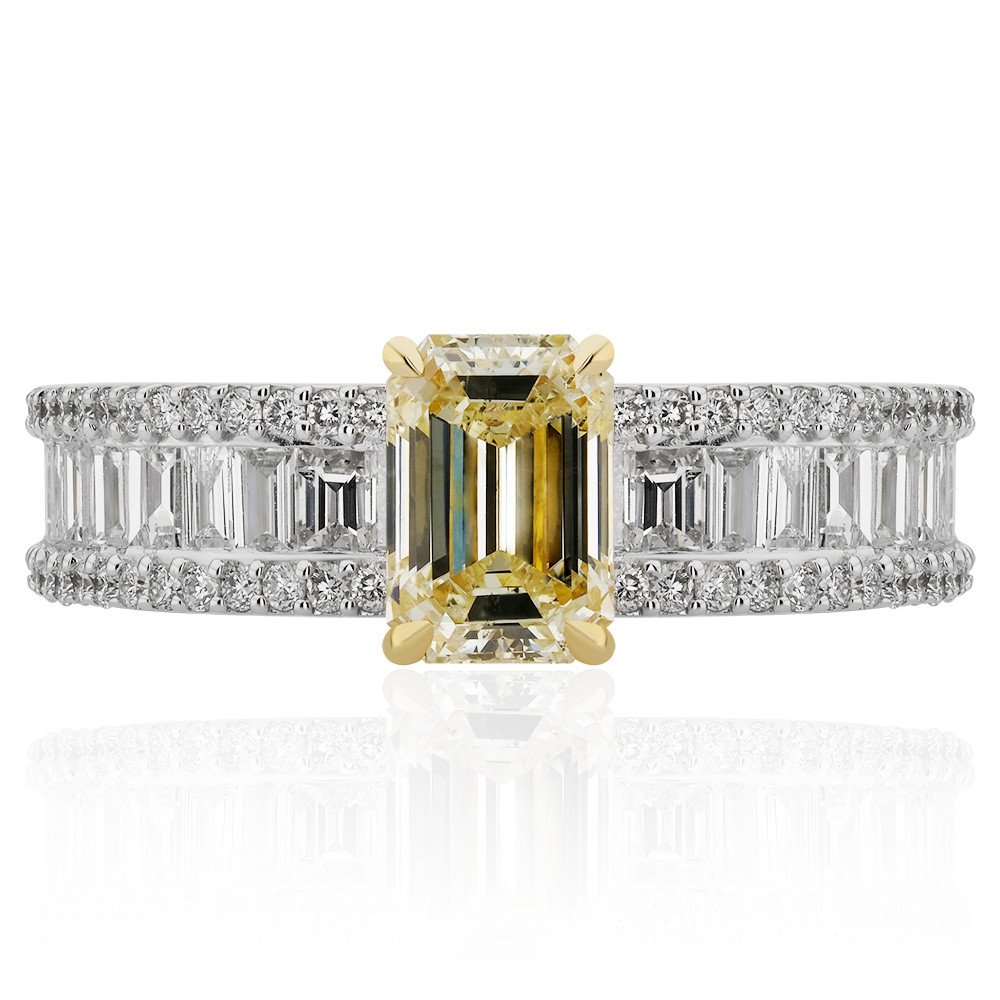 YPV0112-0001_2 1,98 Carat Diamond Fancy Ring - Image 2