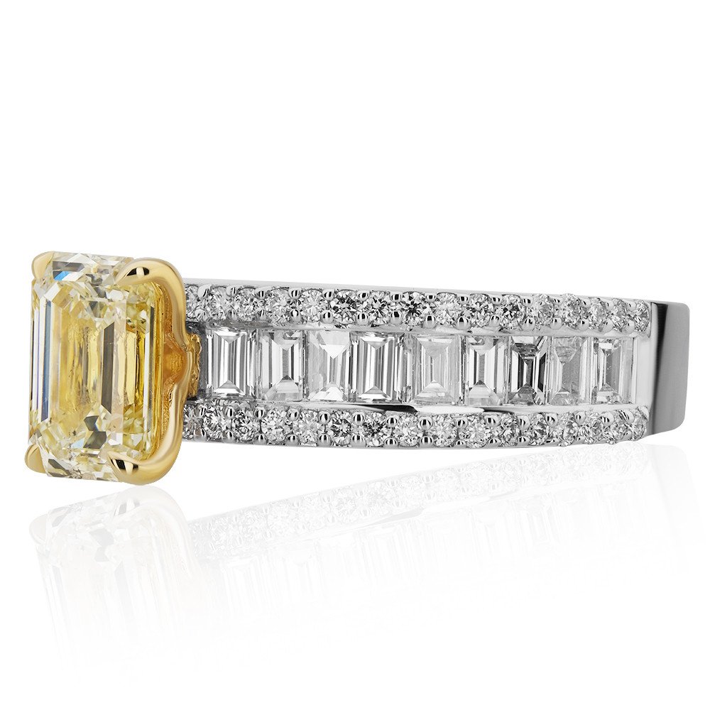 YPV0112-0001_3 1,98 Carat Diamond Fancy Ring - Image 3
